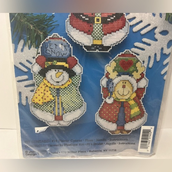 Design Works Santa SNOWMAN Reindeer Cross Stitch Ornament Kit #1402 SEALED - Picture 3 of 5